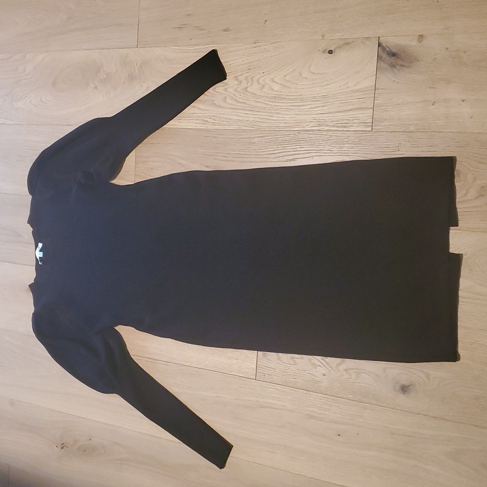 Toccin x Rent The Runway Bubble Sleeved dress size M